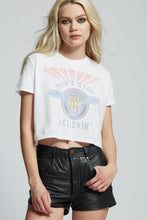 Load image into Gallery viewer, JOURNEY DON&#39;T STOP BELIEVIN&#39; CROP TEE
